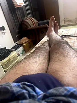 Snapshot of spicey_sunny chatting on October 25, 5:08 pm spicey sunny online show from October 25, 5:08 pm