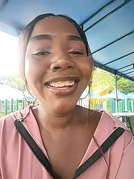 Snapshot of Eva_Johnss chatting on May 12, 2:25 pm Eva Johnss online show from May 12, 2:25 pm
