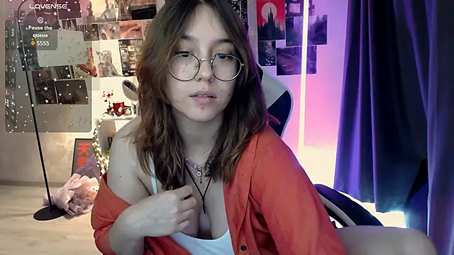 ameliameadd online show from September 22, 7:43 am