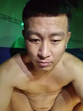 ducpham6565 online show from December 19, 10:00 am