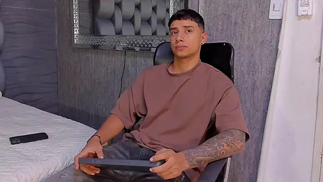 jaze bradley online show from November 13, 11:31 am