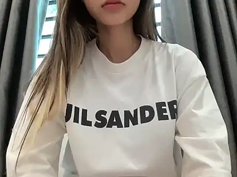 Snapshot of Min_sara69 chatting on October 12, 8:46 am Min sara69 online show from October 12, 8:46 am