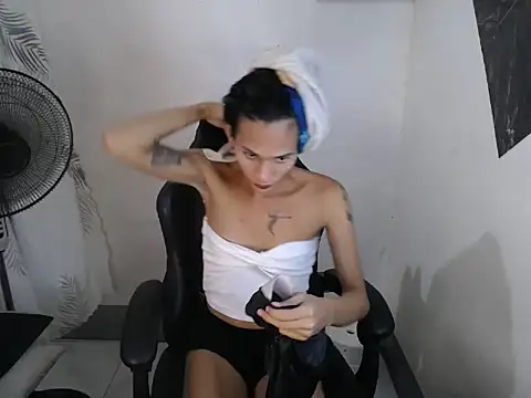 Snapshot of kate_69x chatting on May 26, 4:36 pm kate 69x online show from May 26, 4:36 pm