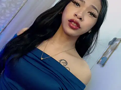 Annaloula online show from March 8, 2:32 pm