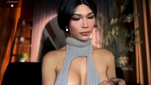 Snapshot of Huntress_xxx chatting on June 26, 12:59 am Huntress xxx online show from June 26, 12:59 am