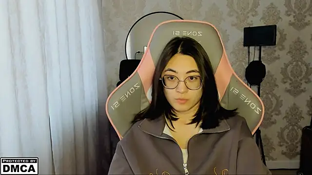 Snapshot of MeilideQian1 chatting on October 7, 7:27 am MeilideQian1 online show from October 7, 7:27 am