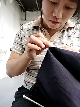 babychill09 online show from April 9, 1:05 am