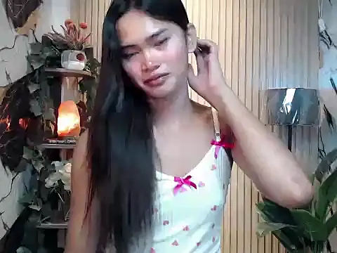 Snapshot of imperfect_zandra chatting on October 24, 7:32 pm imperfect zandra online show from October 24, 7:32 pm