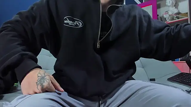 etham wolf  online show from November 21, 11:20 am