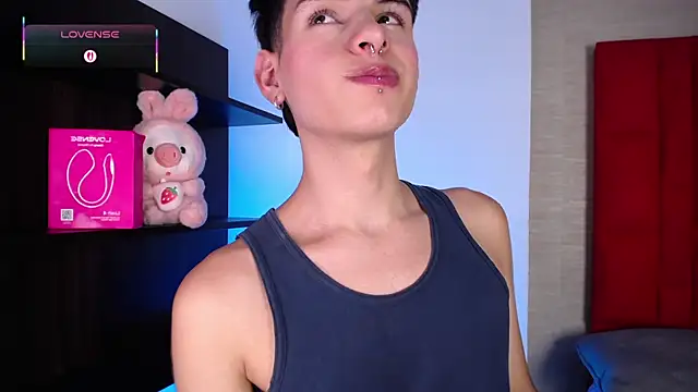 Ezra Storm online show from December 5, 4:43 am