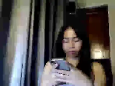 Snapshot of candycrushyyy chatting on October 9, 7:01 pm candycrushyyy online show from October 9, 7:01 pm