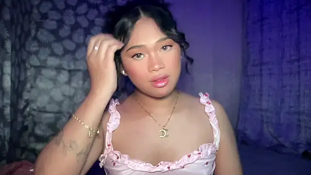 Exotic alyssa69 online show from April 20, 5:37 pm