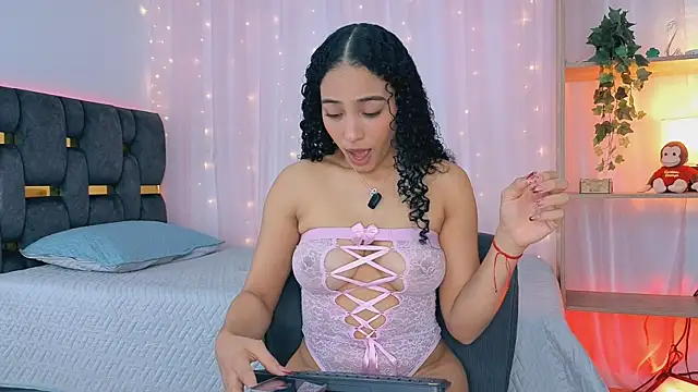 Snapshot of anitaglow chatting on October 8, 9:01 pm anitaglow online show from October 8, 9:01 pm