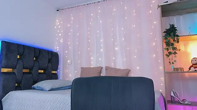 Snapshot of anitaglow chatting on October 12, 3:55 pm anitaglow online show from October 12, 3:55 pm