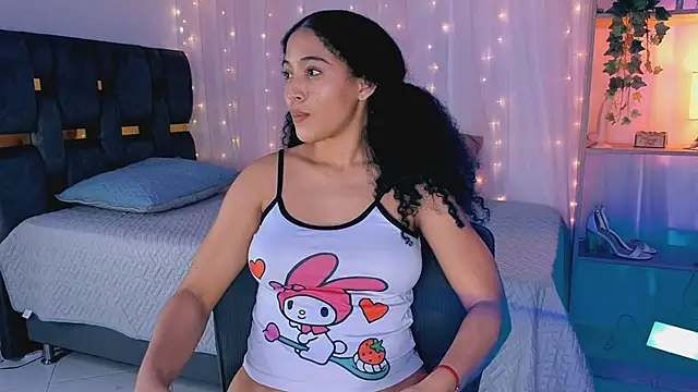 Snapshot of anitaglow chatting on October 16, 2:45 am anitaglow online show from October 16, 2:45 am