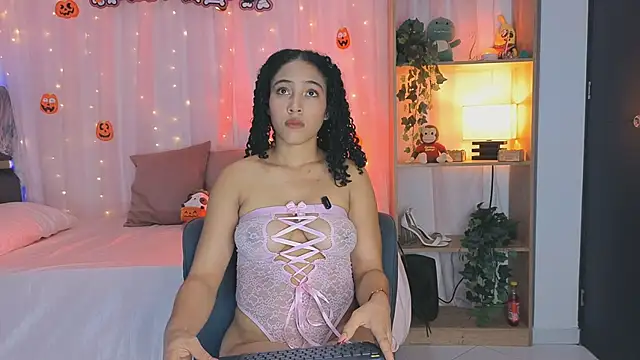 Snapshot of anitaglow chatting on October 24, 9:55 pm anitaglow online show from October 24, 9:55 pm