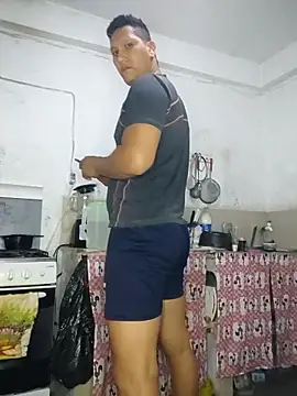 Tom Hardy11 online show from February 19, 8:32 am