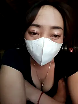Zhan99999 online show from April 28, 8:30 am