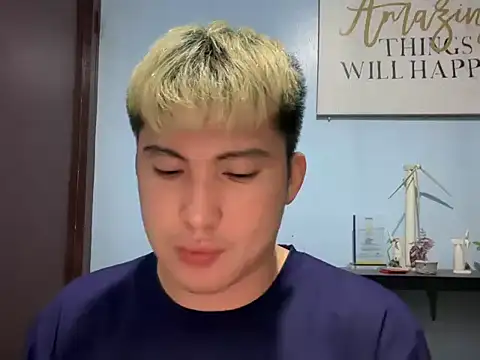 Snapshot of lovely_jay chatting on May 17, 11:34 pm lovely jay online show from May 17, 11:34 pm