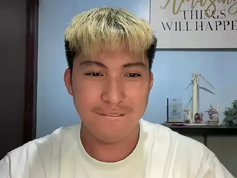 Snapshot of lovely_jay chatting on May 19, 3:35 am lovely jay online show from May 19, 3:35 am