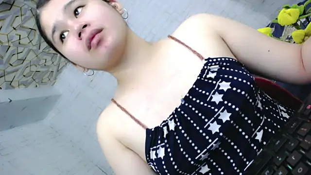 skinnygirl 69 online show from July 31, 1:43 pm