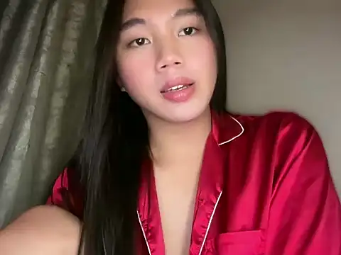 Snapshot of kat_mire chatting on June 14, 3:36 pm kat mire online show from June 14, 3:36 pm