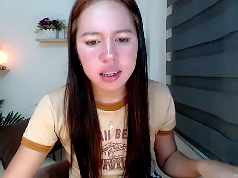 Snapshot of kimbratx chatting on April 10, 10:14 pm kimbratx online show from April 10, 10:14 pm