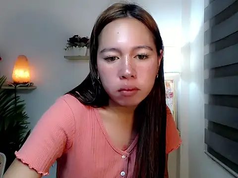 Snapshot of kimbratx chatting on May 20, 10:16 pm kimbratx online show from May 20, 10:16 pm