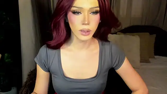 Snapshot of Candicebloom chatting on June 26, 12:26 am Candicebloom online show from June 26, 12:26 am