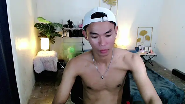 Snapshot of naughty_rence chatting on January 8, 4:15 am naughty rence online show from January 8, 4:15 am