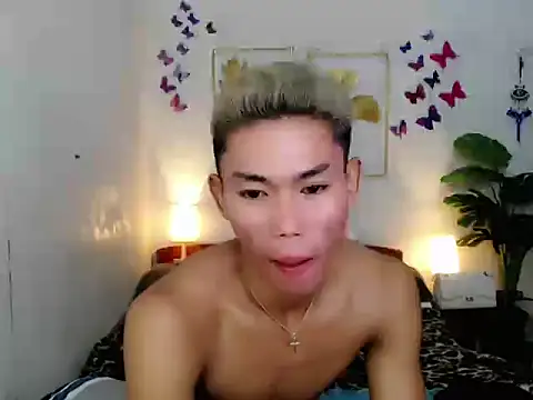 Snapshot of naughty_rence chatting on July 22, 1:41 am naughty rence online show from July 22, 1:41 am