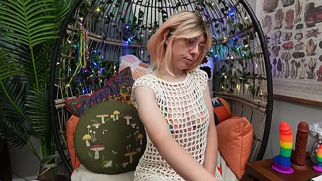 bendingofwillow online show from October 1, 11:27 am