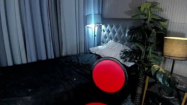 Snapshot of HugeCocoCock chatting on July 15, 8:36 pm HugeCocoCock online show from July 15, 8:36 pm