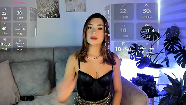 Snapshot of Estrer_collins chatting on May 29, 8:07 pm Estrer collins online show from May 29, 8:07 pm