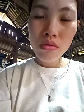 Snapshot of cincin_677 chatting on October 19, 2:23 am cincin 677 online show from October 19, 2:23 am