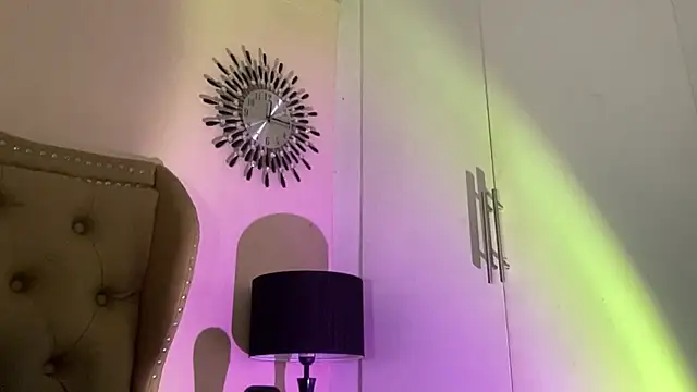 Snapshot of solana_imani chatting on November 24, 9:58 pm solana imani online show from November 24, 9:58 pm