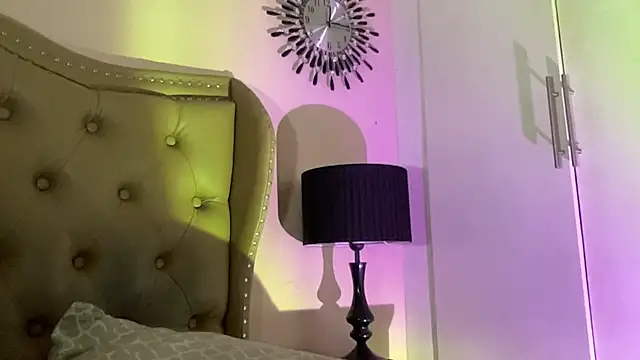 Snapshot of solana_imani chatting on November 26, 4:30 pm solana imani online show from November 26, 4:30 pm