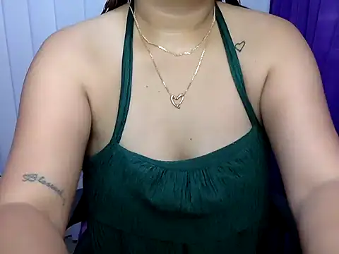 yummy mia online show from May 8, 2:11 pm