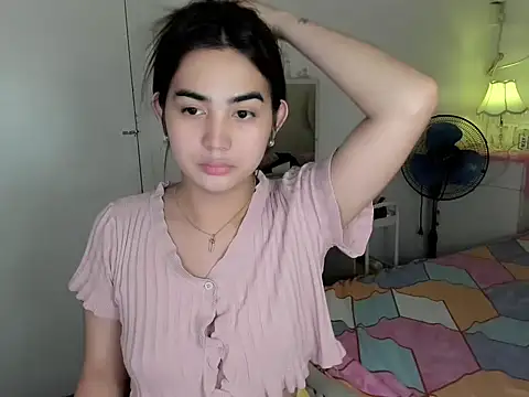 Snapshot of Alovelydoll_nica chatting on May 8, 3:01 am Alovelydoll nica online show from May 8, 3:01 am