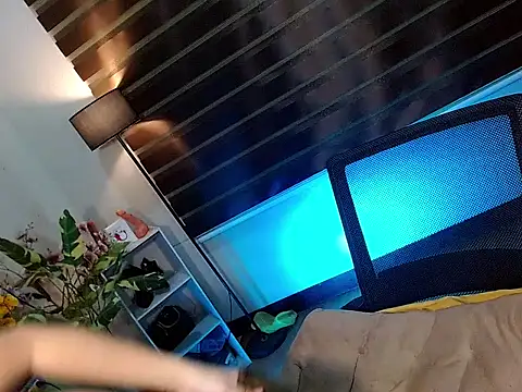 Bella subhunterx online show from February 8, 8:51 am