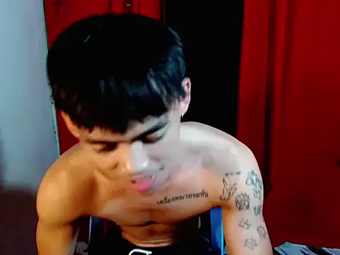 urhunky boy online show from May 3, 7:47 am