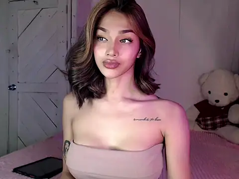 itsmekarinaaa online show from May 11, 4:59 pm