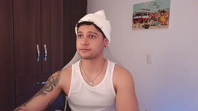 domsantiago  online show from September 10, 10:43 pm