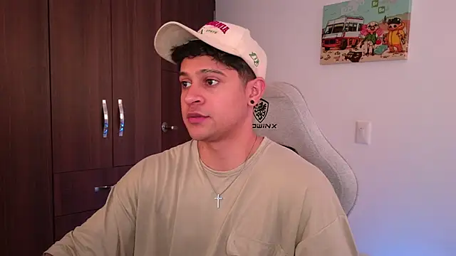 domsantiago  online show from September 12, 9:48 pm