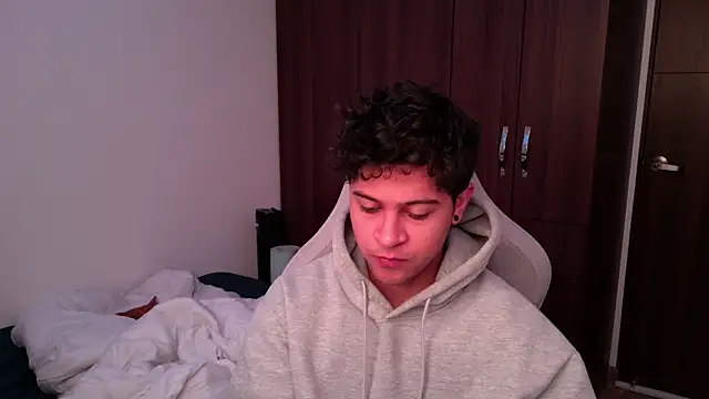 domsantiago  online show from October 3, 2:14 pm