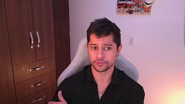 domsantiago  online show from November 27, 3:19 am