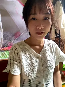 Snapshot of oneyou_400 chatting on October 2, 3:24 am oneyou 400 online show from October 2, 3:24 am