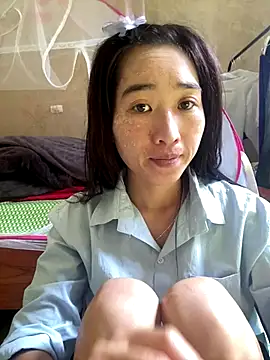 Snapshot of oneyou_400 chatting on November 7, 4:45 am oneyou 400 online show from November 7, 4:45 am