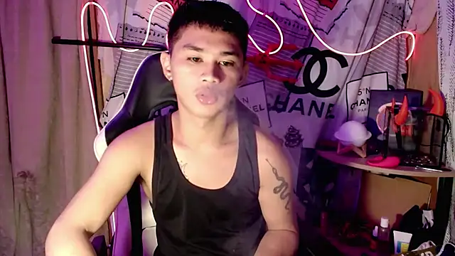 asianhardcock25 online show from November 2, 5:26 pm