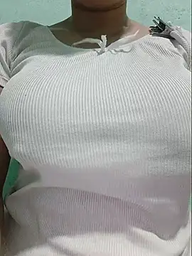 Snapshot of Shiny_Babe chatting on June 29, 7:58 am Shiny Babe online show from June 29, 7:58 am